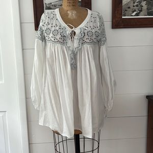See By Chloe Eyelet Floral Blouse Top Tunic 36